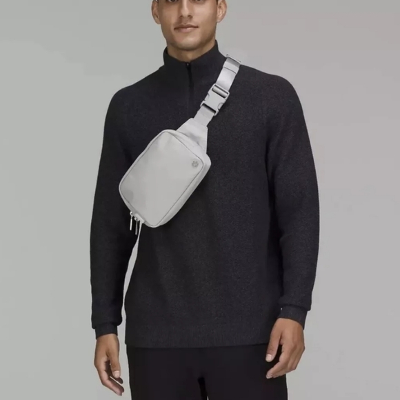 Lululemon grey Everywhere bag Large 2.5 L BNWT - Picture 6 of 7